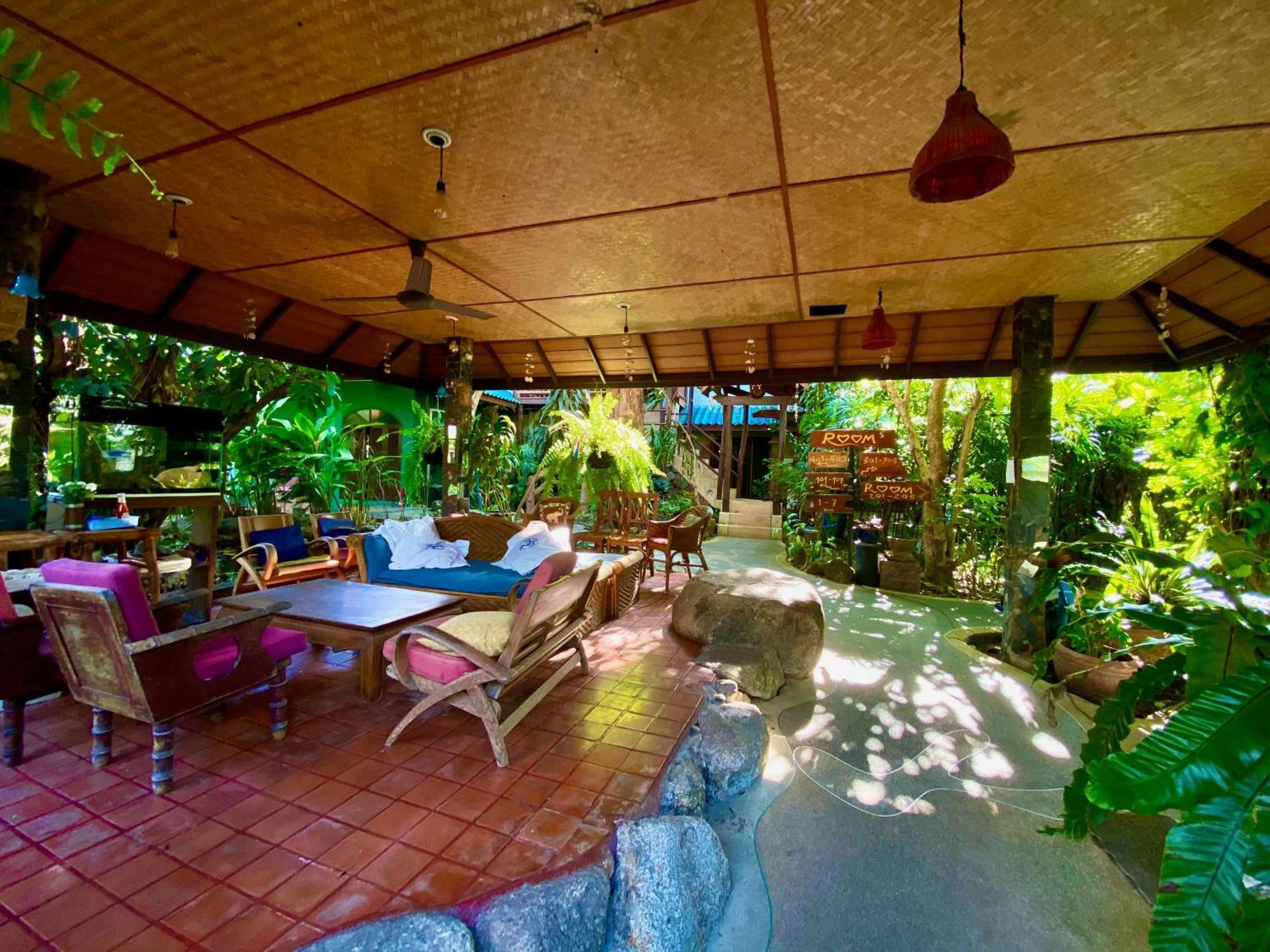Shanti Lodge Phuket Chalong Exteriör bild
