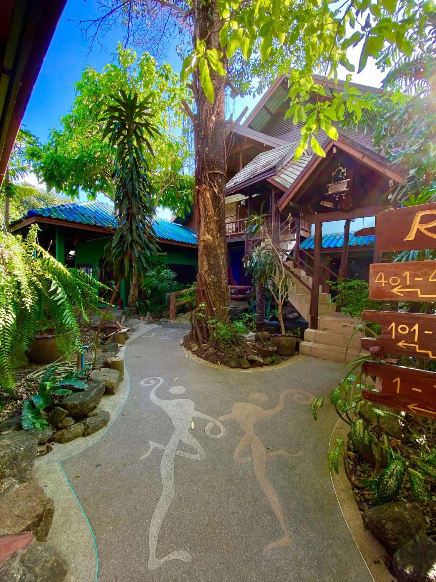 Shanti Lodge Phuket Chalong Exteriör bild
