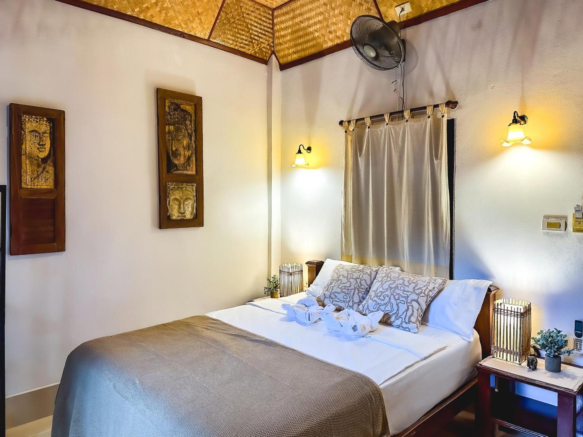 Shanti Lodge Phuket Chalong Exteriör bild