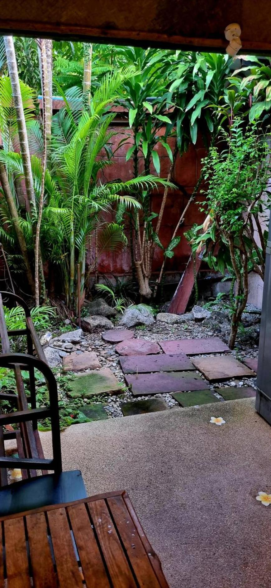 Shanti Lodge Phuket Chalong Exteriör bild