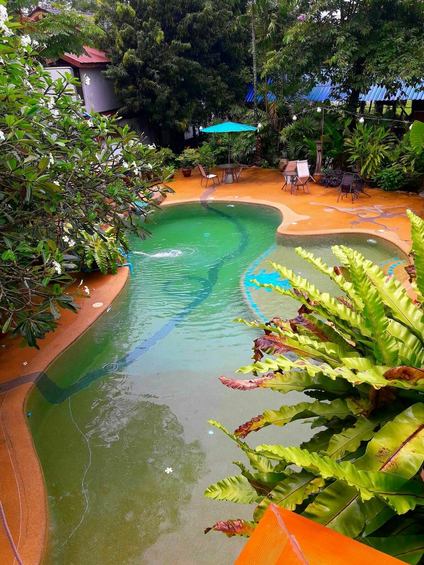 Shanti Lodge Phuket Chalong Exteriör bild
