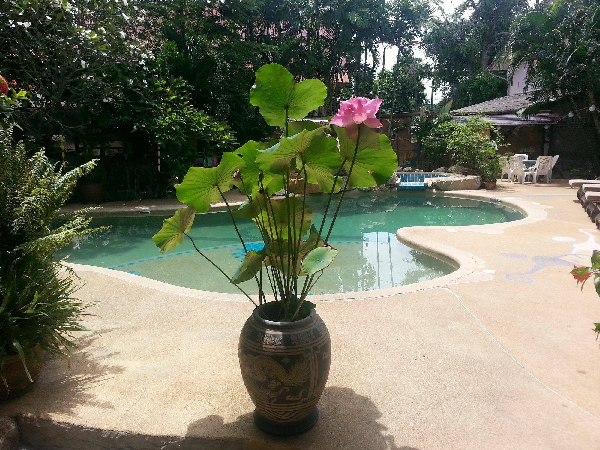 Shanti Lodge Phuket Chalong Exteriör bild